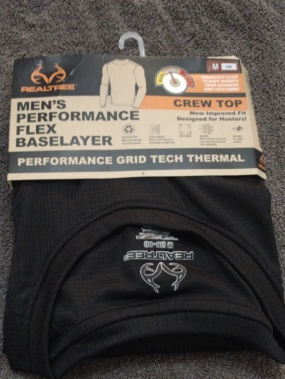 Realtree Men’s Performance Flex Baselayer Crew Top - Black Size M